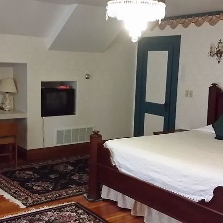 Chestnut Charm Bed & Breakfast Atlantic Εξωτερικό φωτογραφία